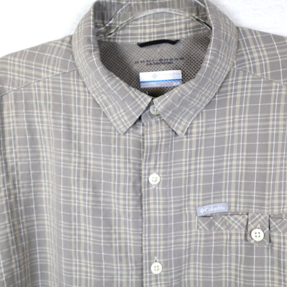 Columbia Omni-ShadeGray Plaid Button Up Mens‎ Medium Sun Protection
